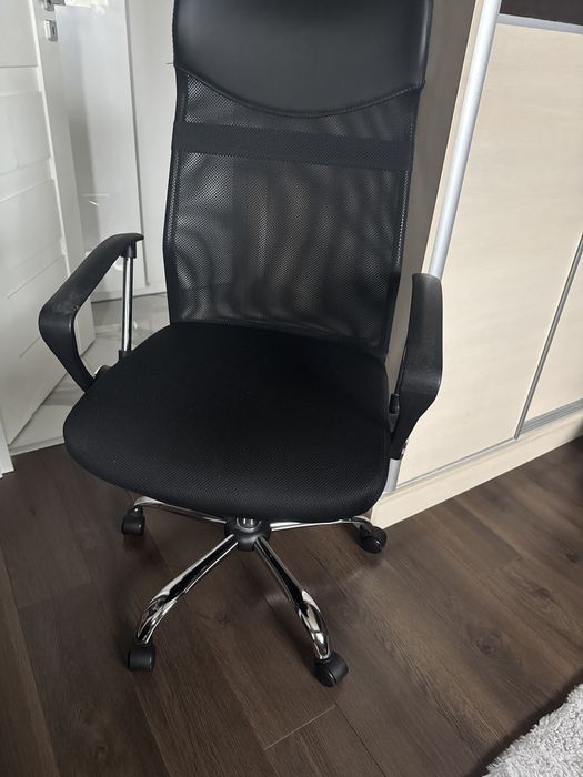 Krzesło biurowe, skóra ekologiczna i siatka poliestrowa