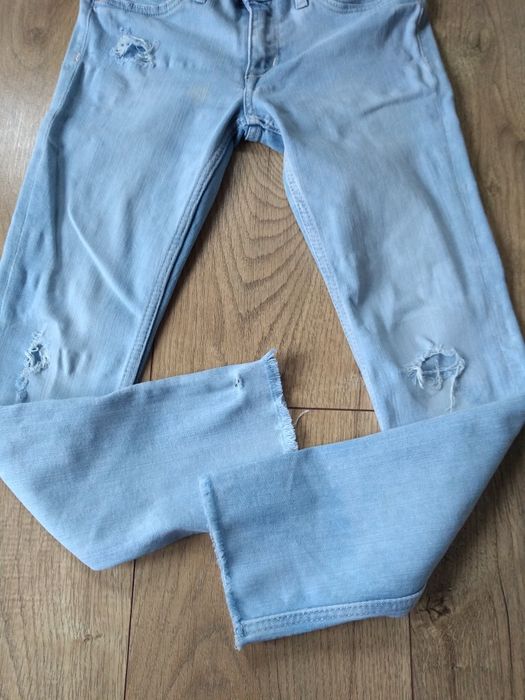 Spodnie dżinsy HM 128