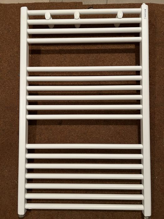 Grzejnik łazienkowy Brugman 60x97 cm, prawie nowy po deweloperski.