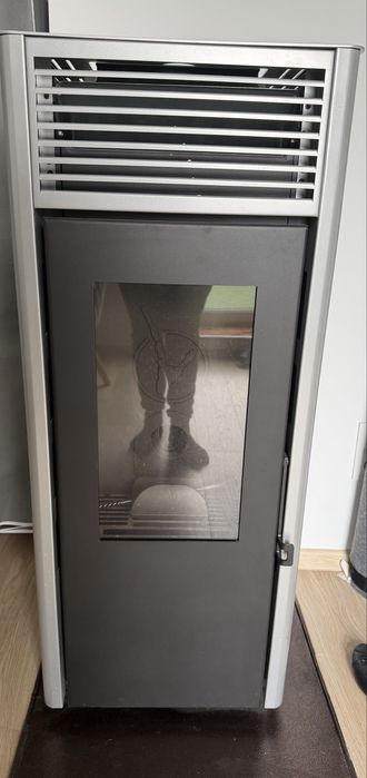 Piec na pellet Nola 10kW szary, raz odpalony