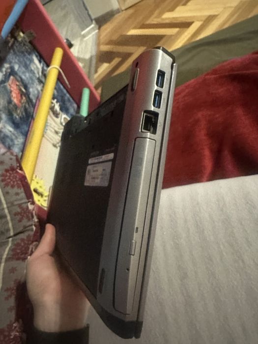 Ноутбук dell продам