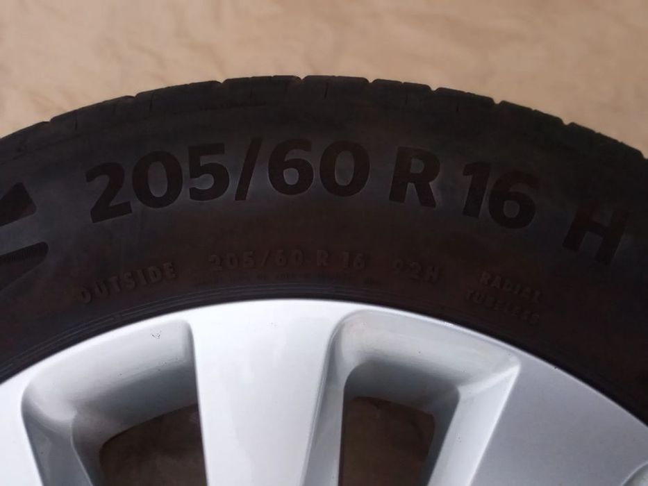 seat arona 17 felga 6f0 oryginal 215/60 opona koŁo