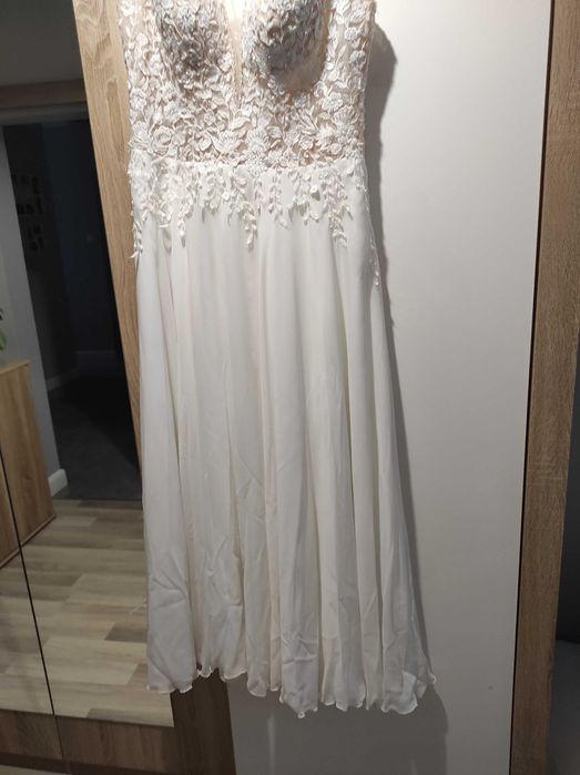 Suknia ślubna muślinowa