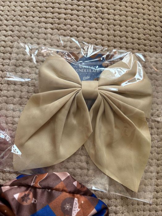 OnlyBio Zestaw Scrunchie + Kokarda+ Szczotka Balea