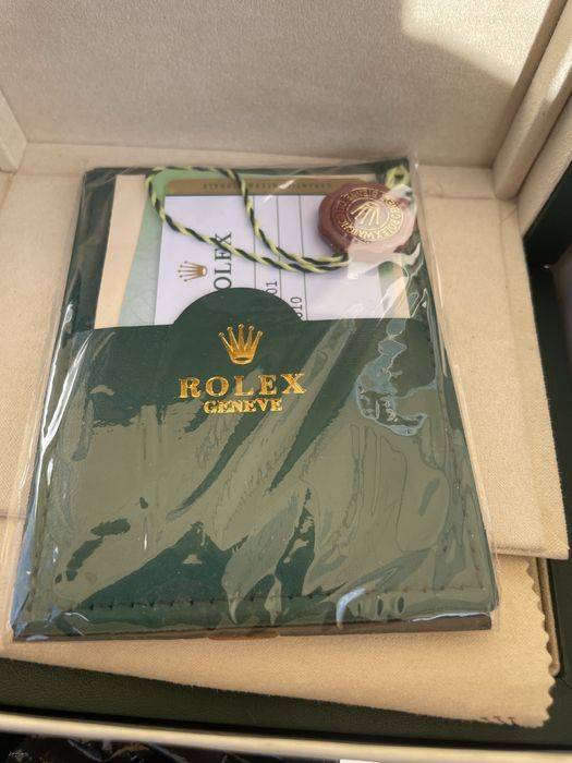 Vendo relogio na caixa