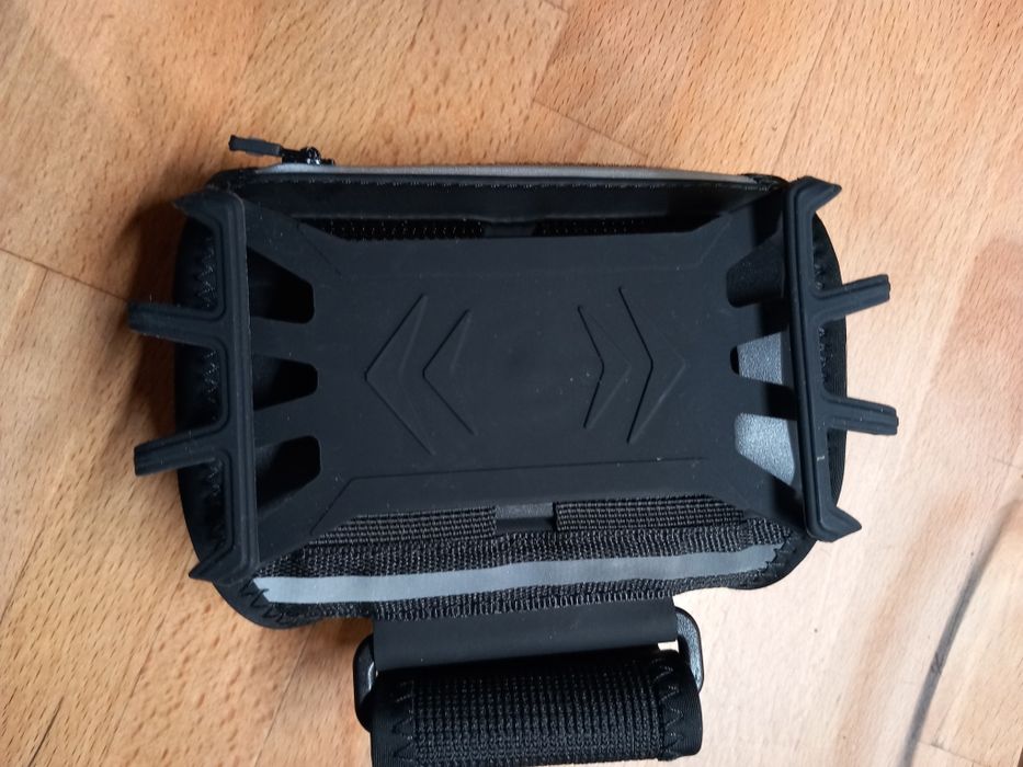 Sportowa opaska na telefon