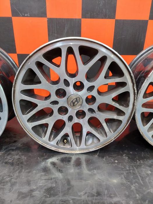 Conjunto de jantes HYUNDAI H-1 (A1)