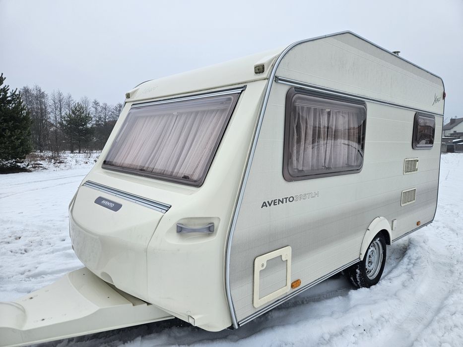 Przyczepa kempingowa Avento 395 z przedsionkiem 2004r