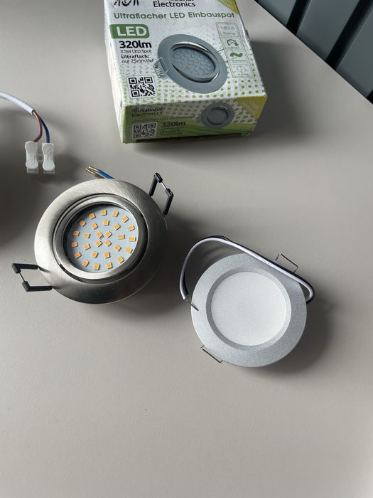 Zestaw trzech nowych lamp led wpuszczanych