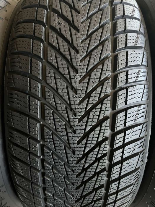225/55/17 R17 Goodyear Ultra Grip Perfomance 3 4шт зима