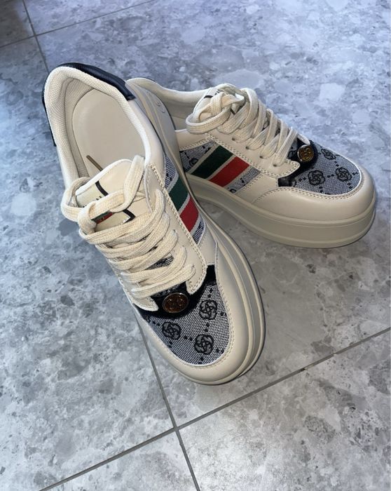 Nowe damskie adidasy , dostepne rozmiary 38-40