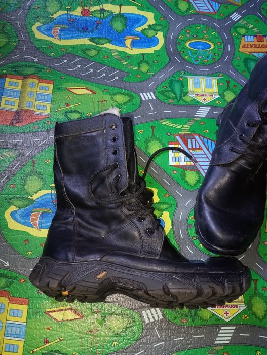 Берцы кожаные зимние. 43 Берці