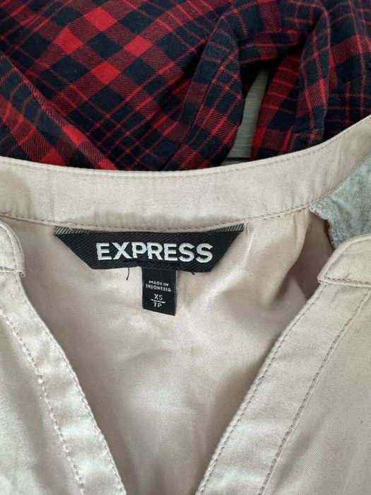 Zestaw pięciu markowych koszul