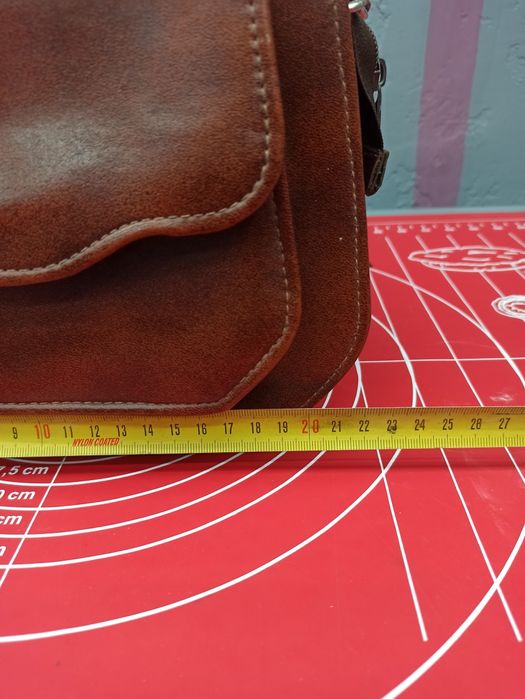 Жіноча стильна сумка коричневого кольору