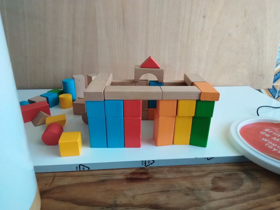 Brinquedos de madeira da marca Zoko