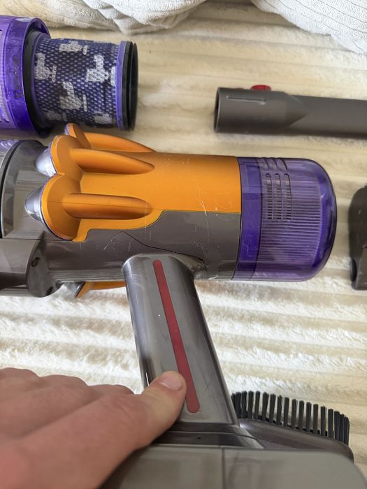 Dyson v12 slim Absolute