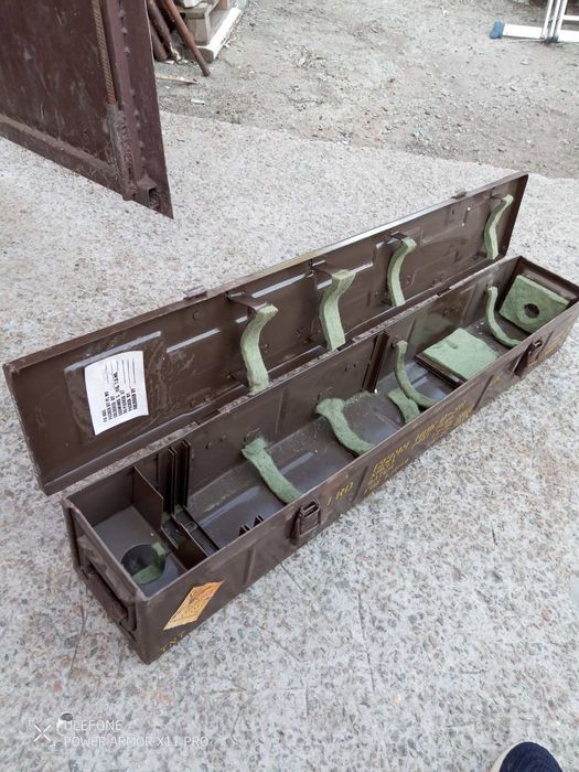 Продам ящик металевий.