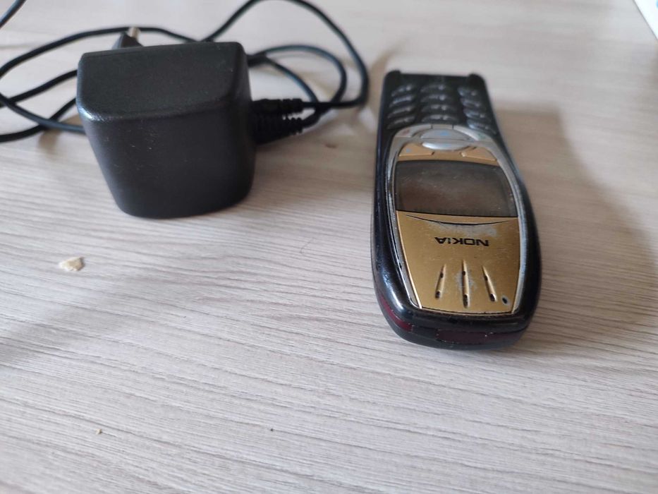 Nokia 6310i + ładowarka