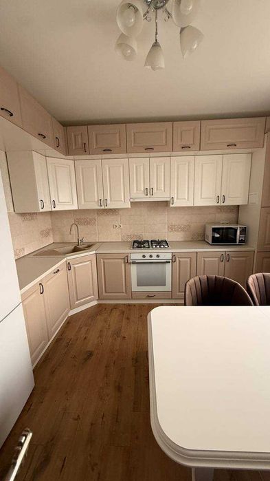 Здам в оренду ексклюзивну 3к квартиру біля Парку Шевченка, центр