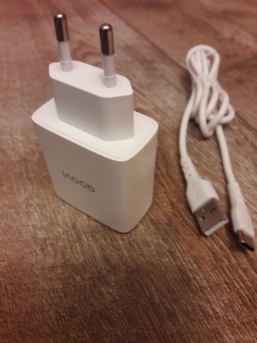 Блок со шнуром  быстрая зарядка