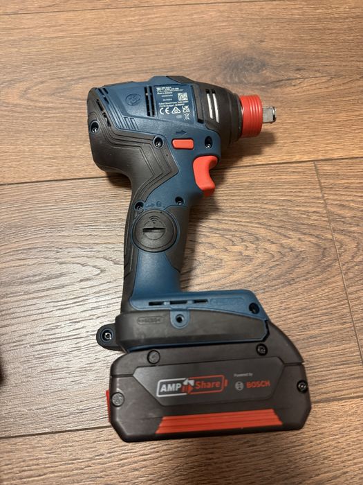 Klucz udarowy Bosch GDX 18v-210C