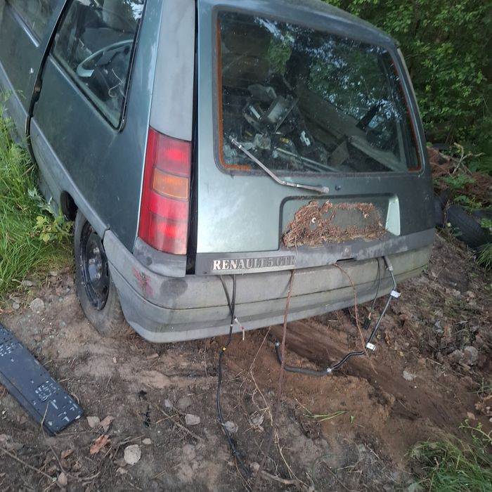 Renault  5.   1.4