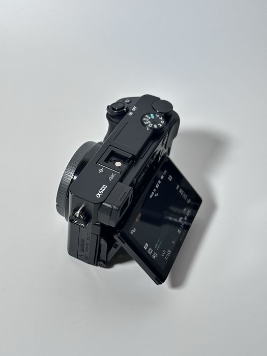 Sony Alpha A6100 – Câmara Mirrorless APS-C 4K