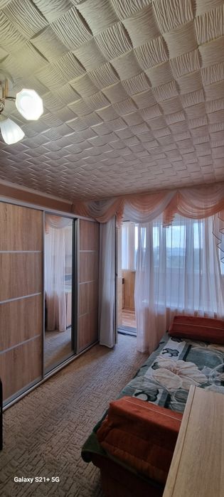 Гарна квартира на Таврійському.  Будинок цегла . Автономне опалення .