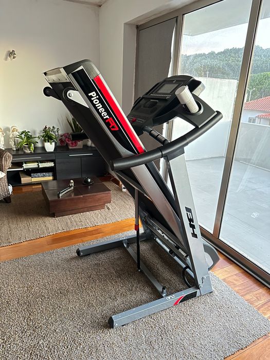 Passadeira Fitness BH Pioneer R7 G6586