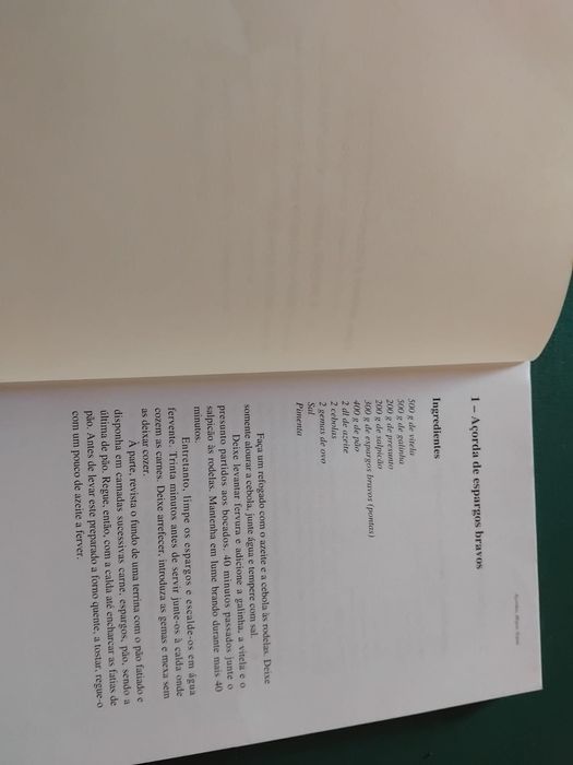 4 Livros “À Mesa”