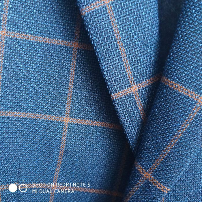 Піджак в клітинку