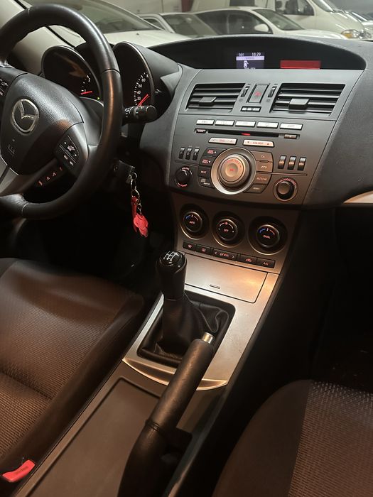 Mazda 3 para venda usado