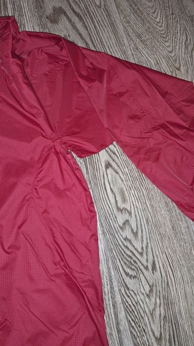 Бігова волого захисна вітровка MIZUNO