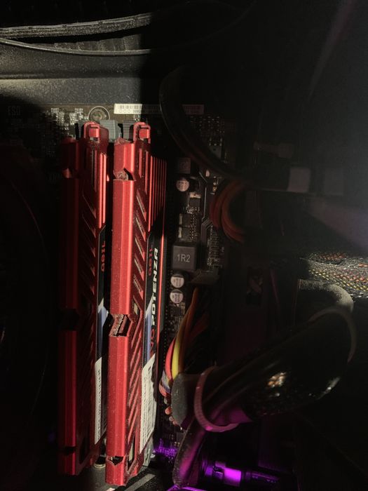 Игровой пк i7 6700 5700xt с монитором