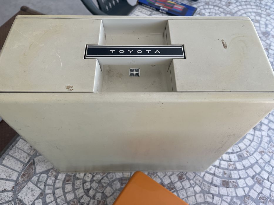 Máquina de Costura Toyota Model 8000 Vintage – Japão