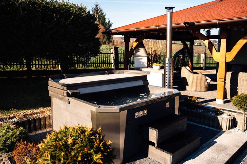 Jacuzzi Carpathian model PORAD, hydromasaż, dostawa balii