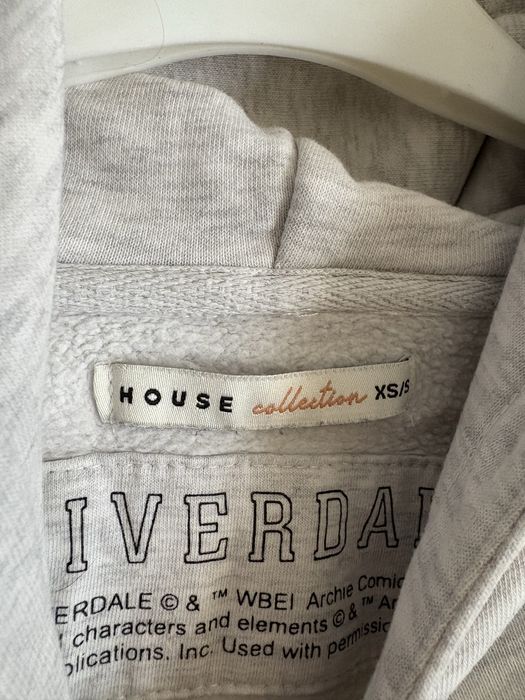 Szara bluza Riverdale