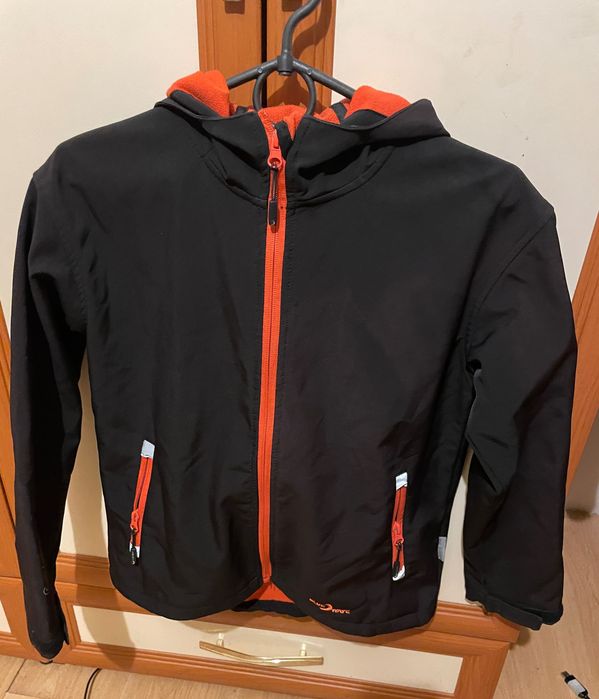 Куртка ветровка на хлопчика 152 см