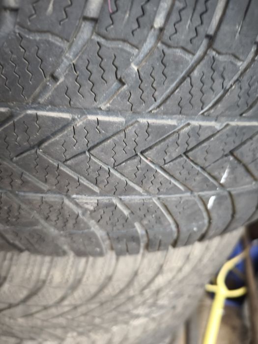 Opony zimowe 245/70/16 Bridgestone Blizzak komplet 4 sztuk