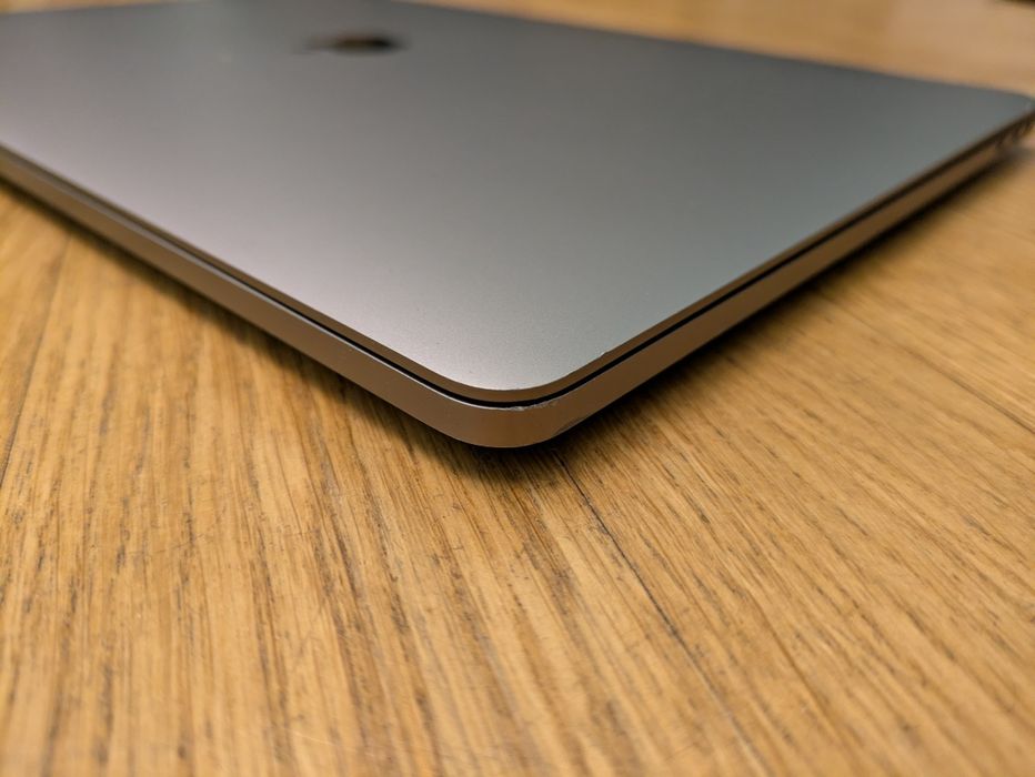 MacBook Pro 2018/2019, 15", i7, 17/512 ГБ.