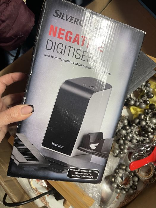 сканер для плівки та слайдів (або негатив-сканер).