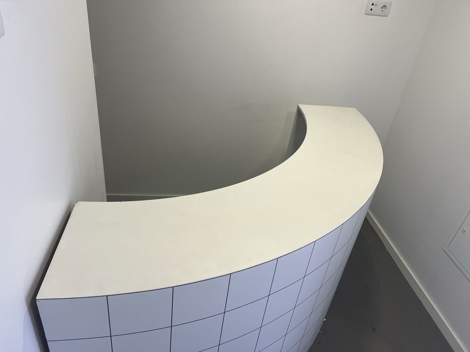 Oval/Curved Reception Counter (Like New)64284032581890122