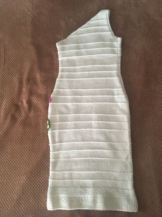 Женское вязаное платье