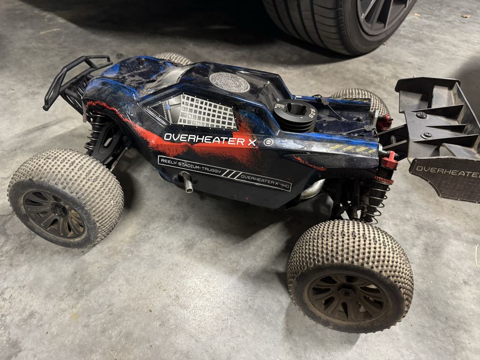 Auto model RC spalinowy Reely 1:8 trugger overheater X 4WD