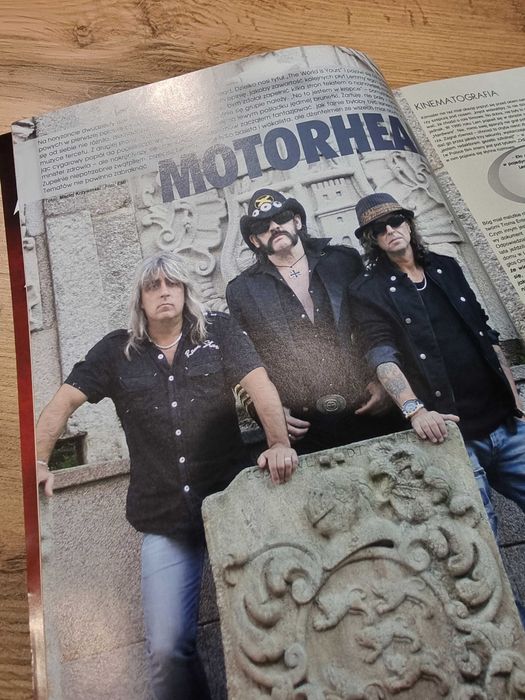 Metal Hammer 12/2010 - Motorhead, Plakaty: Katatonia i Saxon
