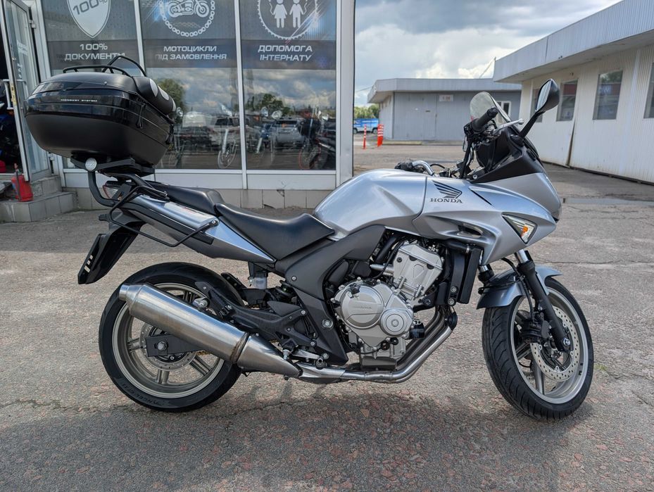 Мотоцикл Honda CBF600S MoToBaZa
