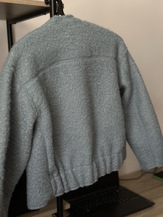 Бомбер букле для дівчинки від бренда ZARA 152 см 11-12 років