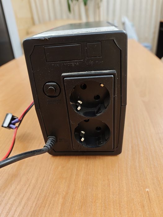 ДБЖ (UPS) FrimeCom з LED-стрічкою