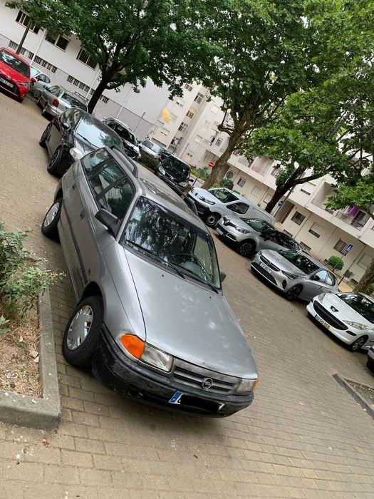 Opel Astra Caravan 1.4i Club