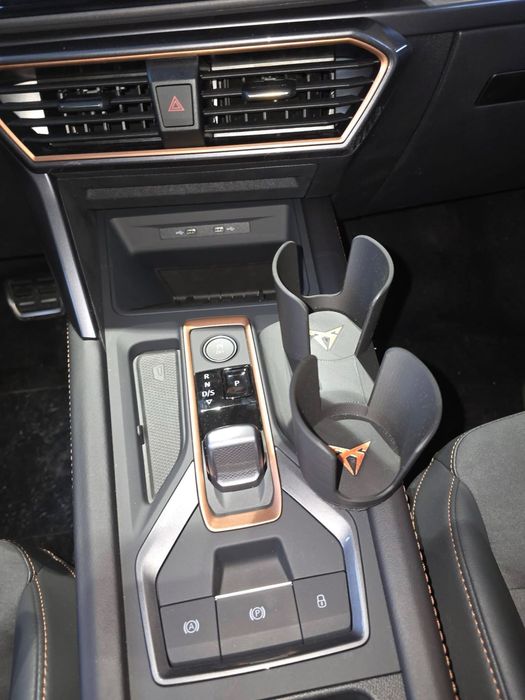 Nowy uchwyt na kubki kubek cupra